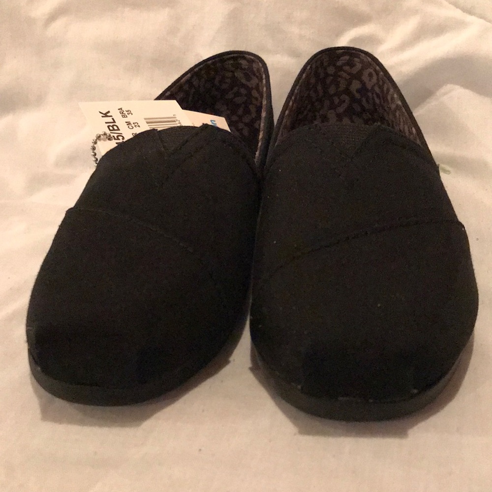 Skechers Black Bobs